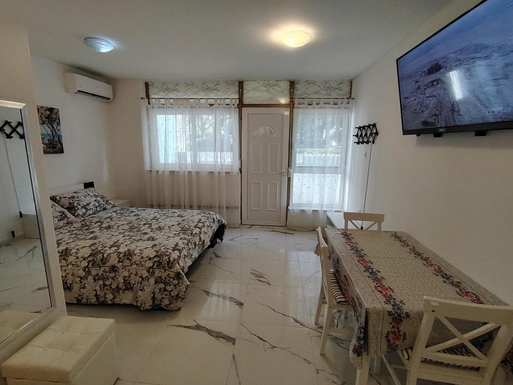 Studio-Apartman Ella Porec Exterior photo